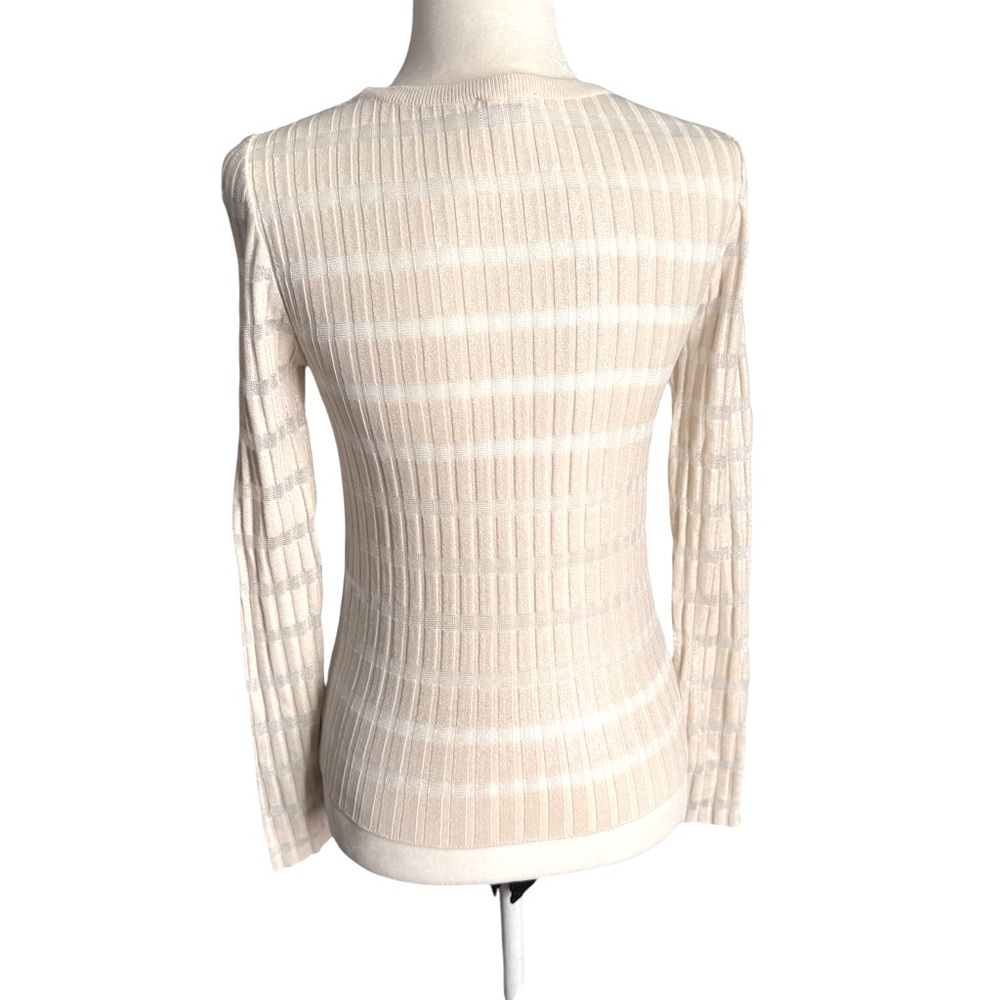 RIANI Shimmering Rib Knit Top - Picture 5 of 8